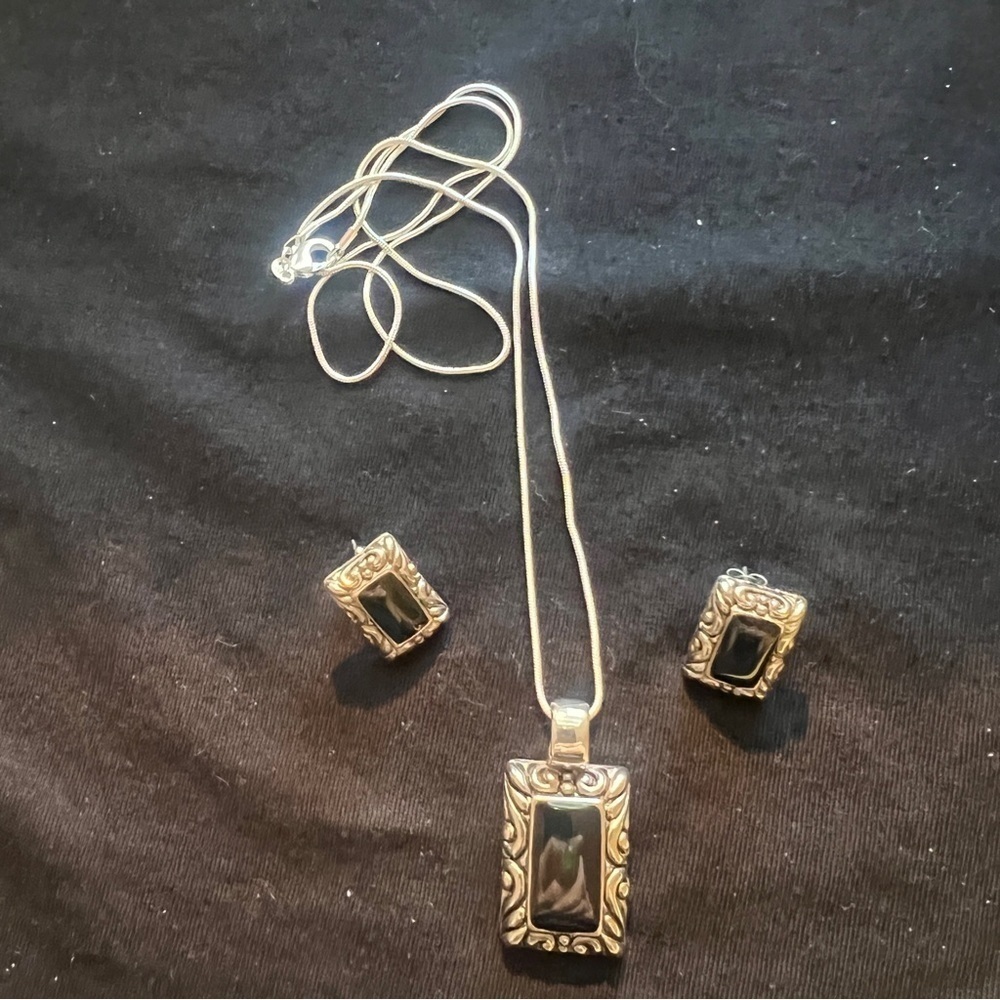 ONYX and Silver Necklace & Earring Set.